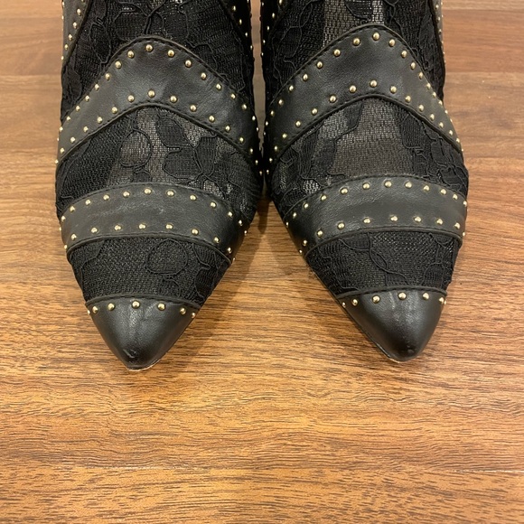 Alice + Olivia Calissa Studded Heel Lace Ankle Booties Pointed Toe Women’s sz 8 - Picture 13 of 14